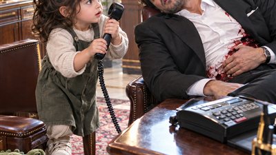 طفله الخدامه الصغيره 
